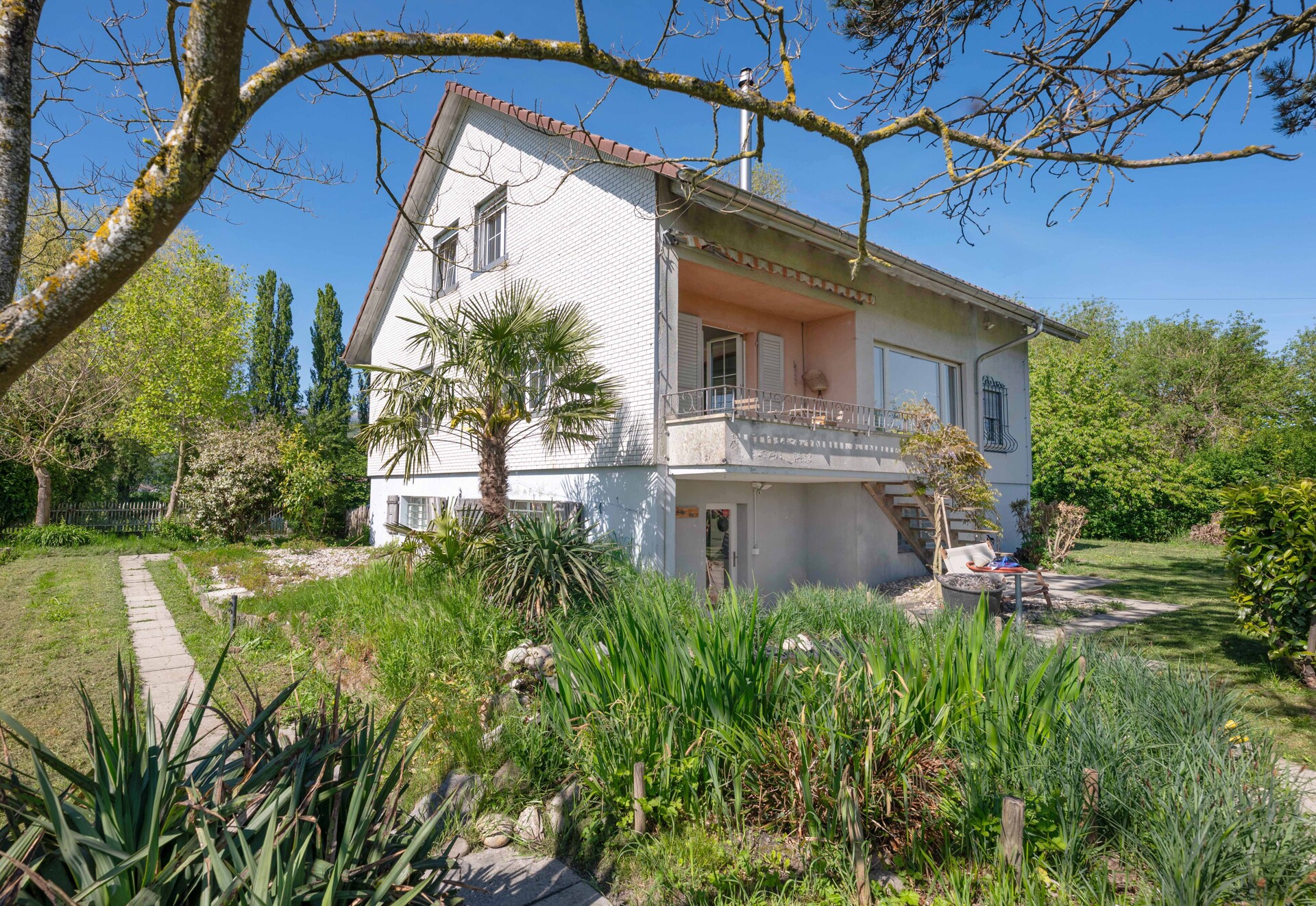Charmantes Einfamilienhaus am Ufer der idyllischen Zihl