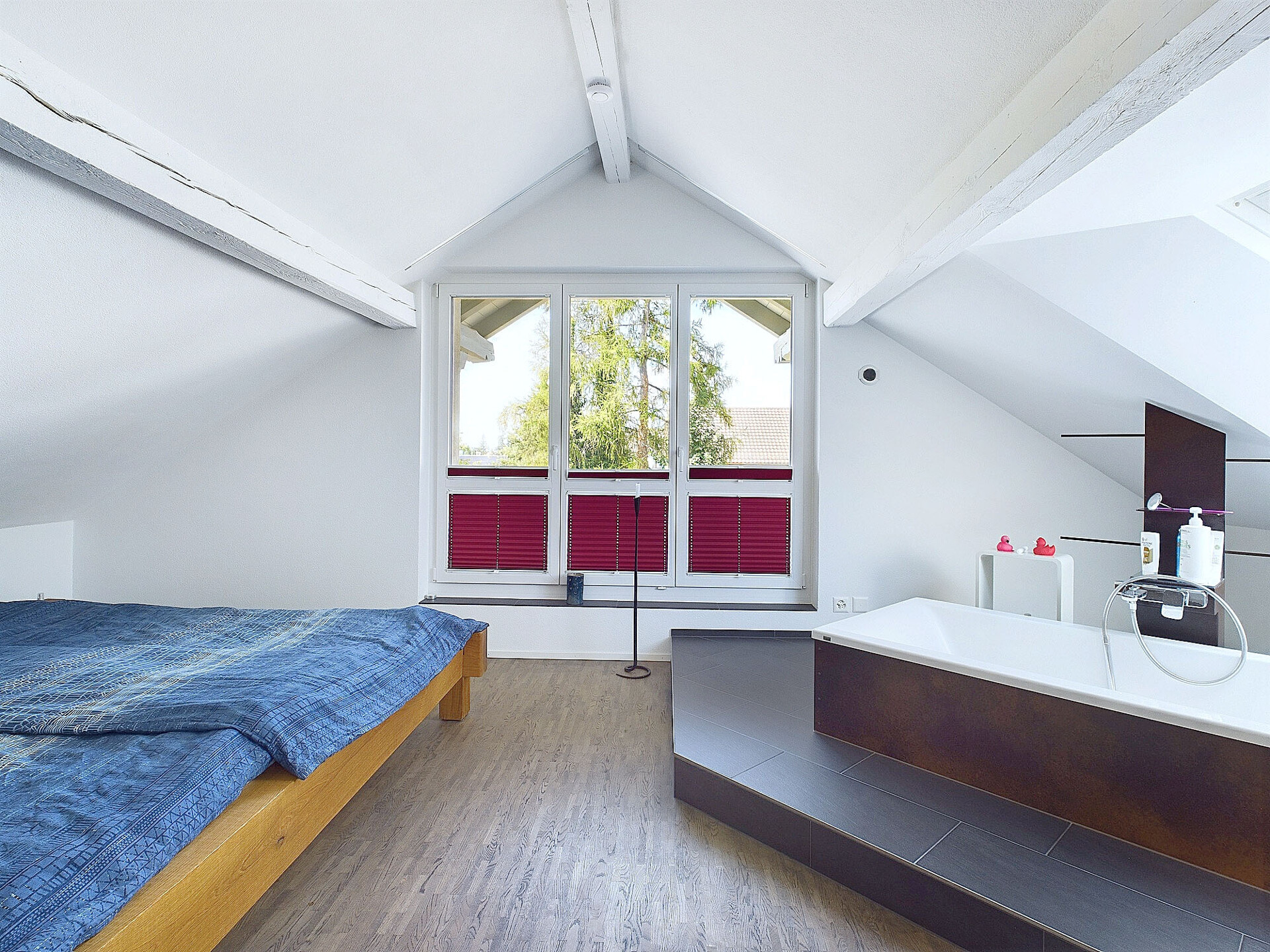 Traumhaus mit Pool und Gartenoase